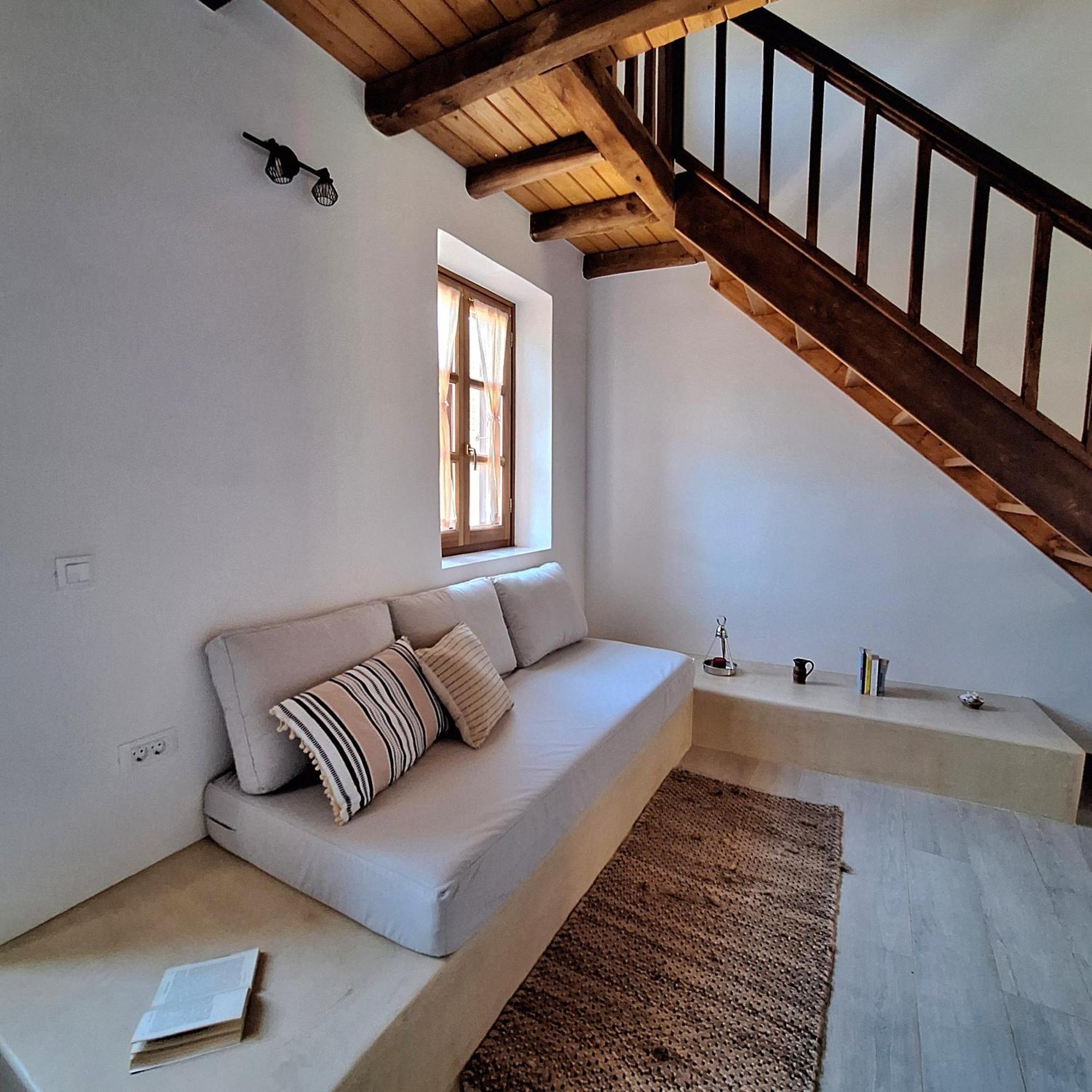Ferienwohnung To Pefko - Mezzanines - Meyísti Exterior foto